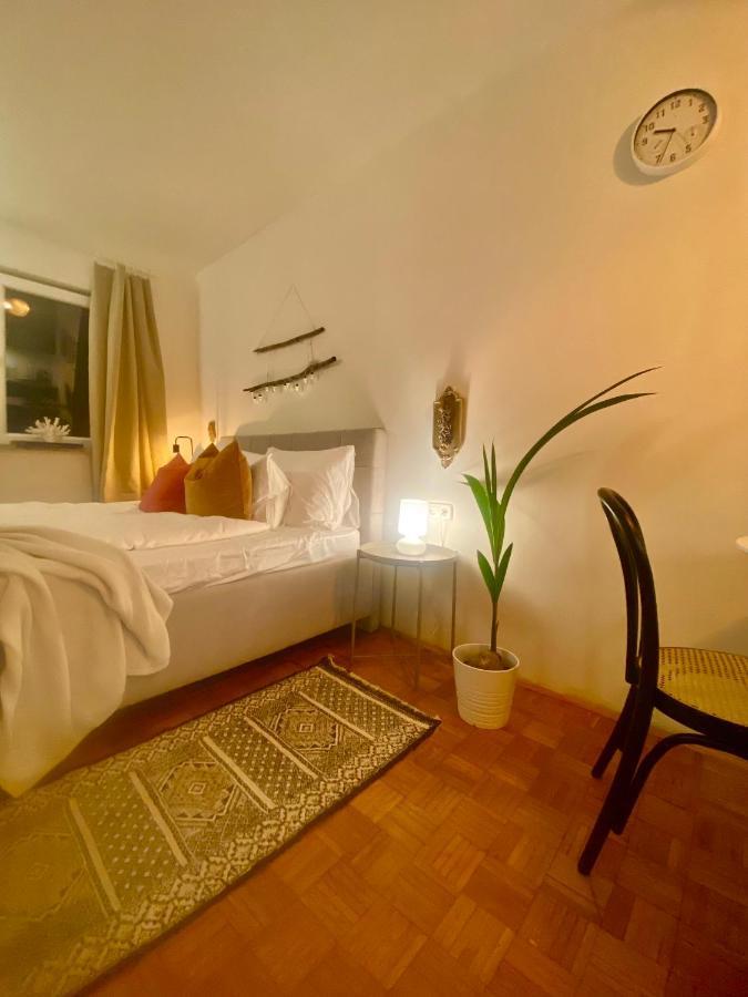 Апартаменты Modern Couples Coastal Getaway Mm Цриквеница Экстерьер фото